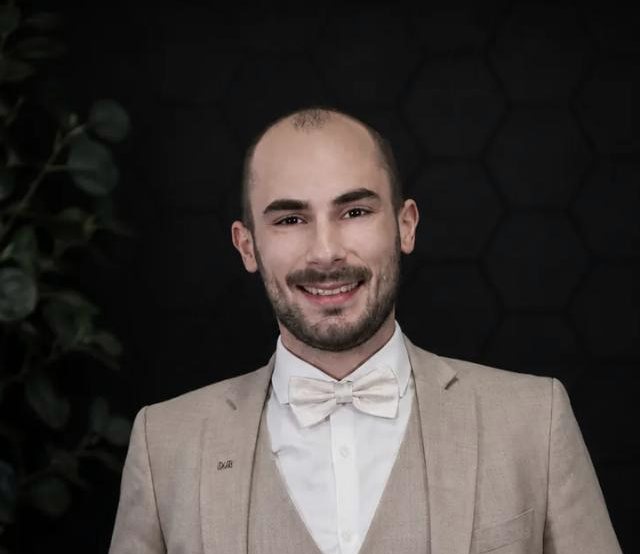 Porträt von Dominik Groiß